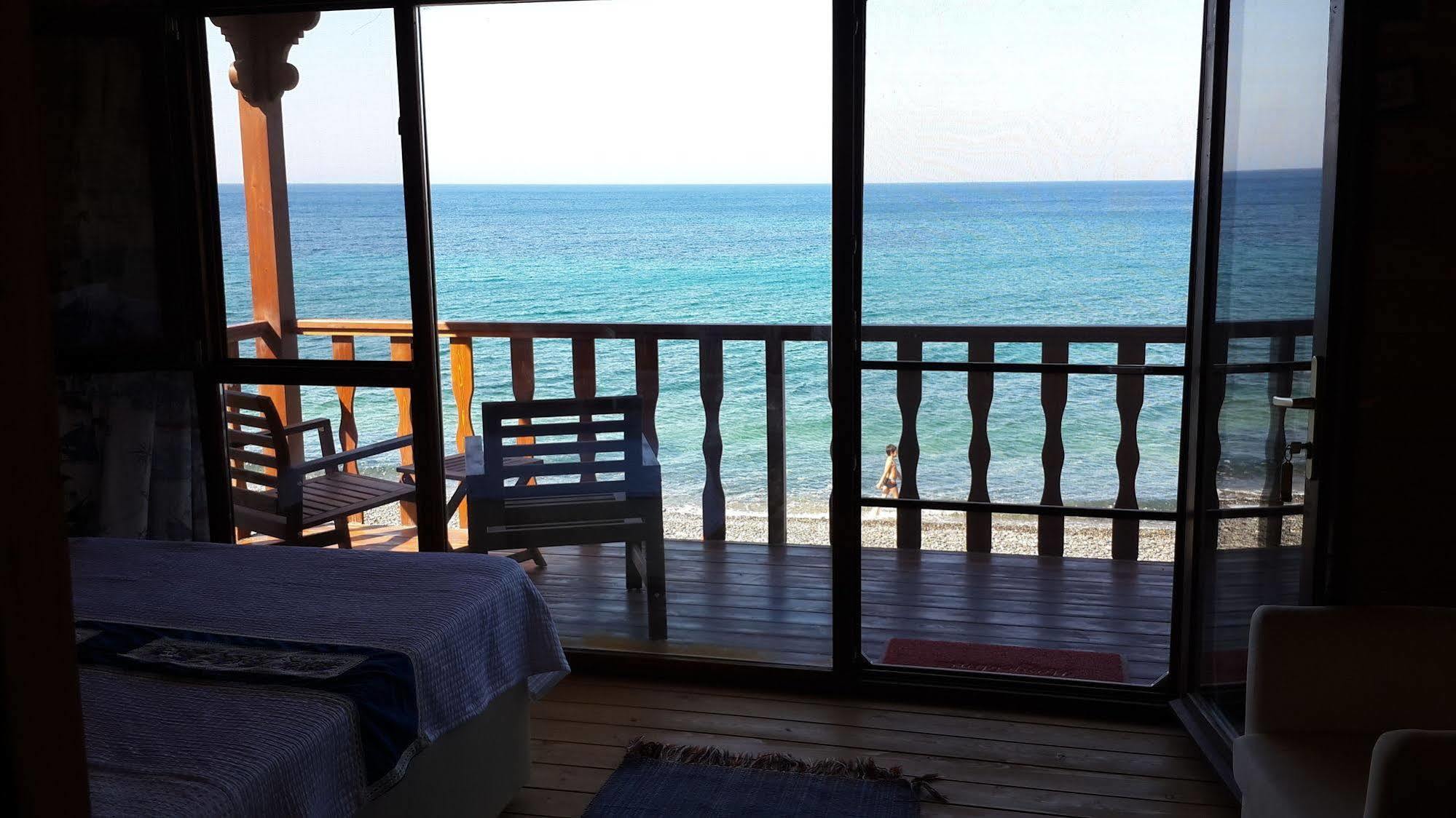 Lipsos Hotel Yeniliman Ngoại thất bức ảnh